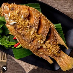 ปลาทอดกระเทียม