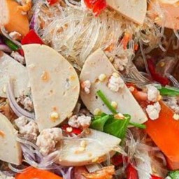 ยำวุ้นเส้นหมูสับหมูยอ