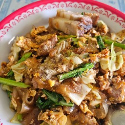 ผัดซีอิ๊วหมู