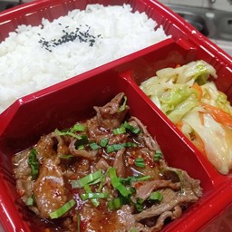 ข้าวเนื้อซอสจิ้มแจ่ว