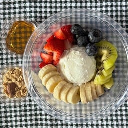 Greek Yogurt Fruit&Honey(กรีกโยเกิร์ต) ฟรีน้ำผึ้ง🍯 ทุกออเดอร์