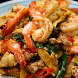 กระเพราหน่อไม้ทะเล