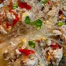 ยำวุ้นเส้นหมูสับ