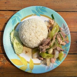 อาหารตามสั่ง หาดตาแหวน