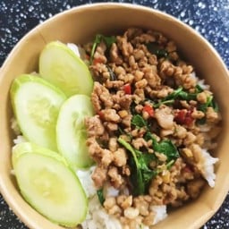 ข้าวกระเพราไฟลุก