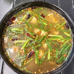 ต้มแซ่บเอ็นไก่