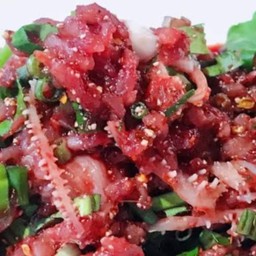 ลาบเนื้อดิบ