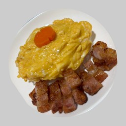 ร้านครัวในบ้านกะเพราพริกแห้ง/ข้าวไข่ข้น คลอง7 ธัญบุรี