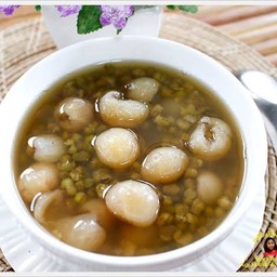 ถั่วเขียวต้มลำไย