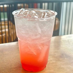 สตรอเบอร์รี่โซดา