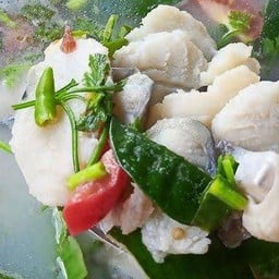 ต้มยำปลาดอลลี่น้ำใส