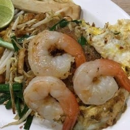 ผัดไทยวุ้นเส้นกุ้งสด