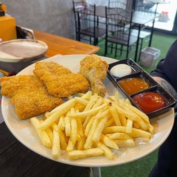 เฟรนช์ฟรายส์ไก่ทอดน่องไก่ทอด