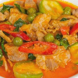 แกงเผ็ดหมู