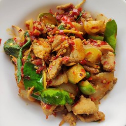 ผัดเผ็ดหมูป่า(กลับบ้าว)