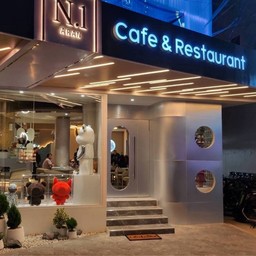 restaurantPhoto