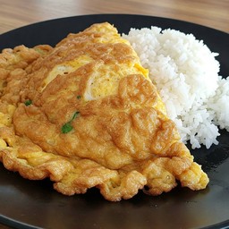 ข้าวไข่เจียวทรงเครื่อง