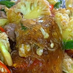 กะหล่ำดอกผัดหมูใส่วุ้นเส้น กับข้าว