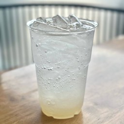 ลิ้นจี่โซดา