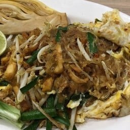 ผัดไทยวุ้นเส้น