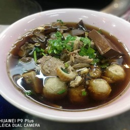 เกาเหลาลูกชิ้นหมู