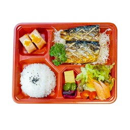 ปลาซาบะย่างเกลือ หรือ ย่างซีอิ๊ว