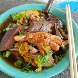 เกาเหลาตีนไก่ตุ๋น