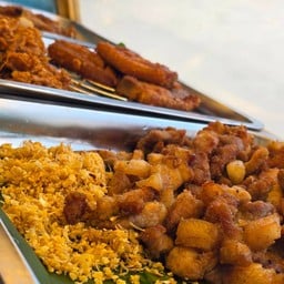 หมูทอดเจ้าขา สาขาเซเว่นราชโยธา