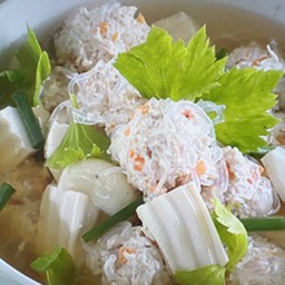 ข้าวเปล่า+แกงจืดไก่สับเต้าหู้ผักรวม