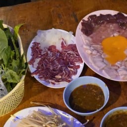 แจ่วฮ้อนครัวลุงกล