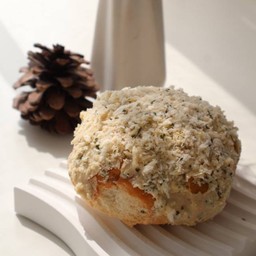 ขนมปังเนยกระเทียมครีมชีส