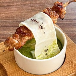 Pizza Crispy Grilled Sea Bass Filled with Wasabi Cheese พิซซ่าปลากะพงทอดกรอบห่อชีสวาซาบิ