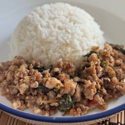 ป้าน้อยอร่อยนะ X 26 BAR  กะเพรา หมูกรอบ กาแฟสด ชาไทย หมู่บ้าน เดอะทาวน์ บางแขม