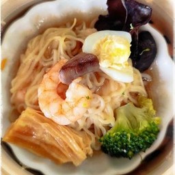 กุ้งห่มผ้าแพร (บะหมี่พันกุ้งเด้ง)