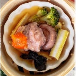 เจ้าก้อนทอง (หมูเด้งเห็ดหอมนึ่งไข่แดงเค็ม)