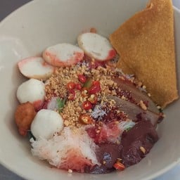 ก๋วยเตี๋ยวเย็นตาโฟต้มยำแห้ง