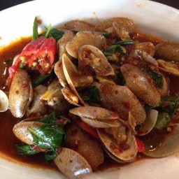 หอยลายผัดพริกเผา