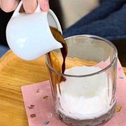 อัฟโฟกาโต (Affogato)