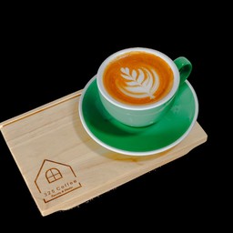 ลาเต้ร้อน