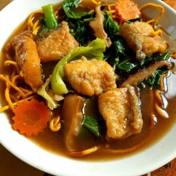 หมี่กรอบราดหน้าปลากะพง