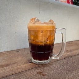 น้ำชาไทย