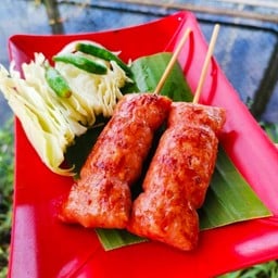 แหนมหมู 2 ไม้