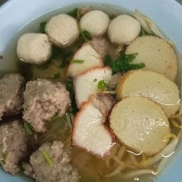 เส้นเล็กน้ำใส