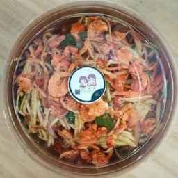 ยำมะม่วงเปรี้ยว กุ้งแดง พร้อมทาน