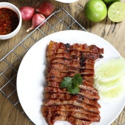 คอหมูย่าง