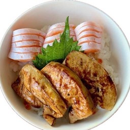 ข้าวหน้าฟัวกราส์โทโร่