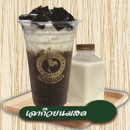 เฉาก๊วยนมสด