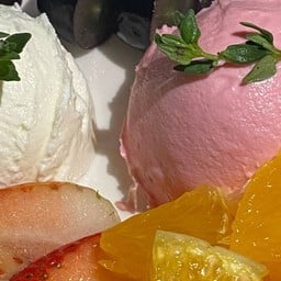 ร้านอิ่ม&ดี กรีกโยเกิร์ต