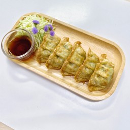 เกี๊ยวซ่าผัก (เจ)