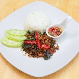 ข้าวหมูย่างผัดพริกแห้ง